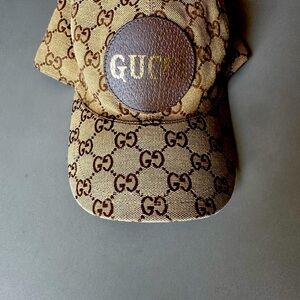 Gucci canvas and genuine leather cap